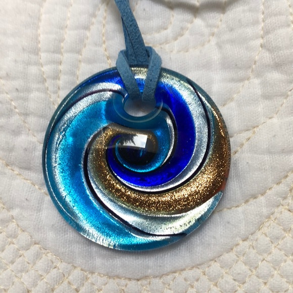 Jewelry - Glass necklace pendant
